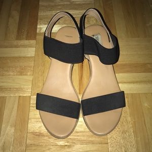 Steve Madden Avery Black Sandals